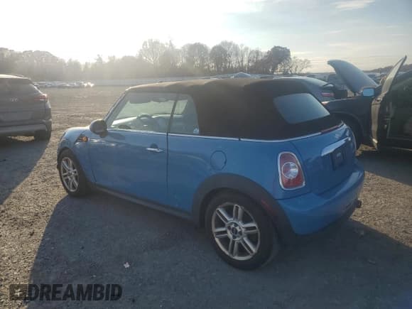 ✅ 2014 MINI Convertible • VIN: WMWZN3C55ET861081 • Lot: 91833055. Wystawiony na Copart z przebiegiem 78 885 mil. Bezpłatny archiwum sprzedaży aukcyjnych z USA i szczegółowy raport historii pojazdu na DreamBid. Zdjęcie 2.