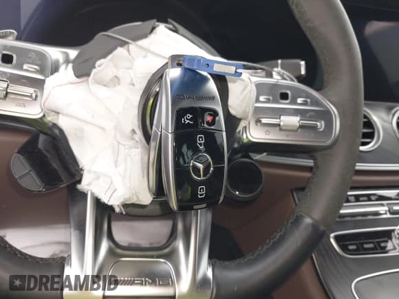 ✅ 2020 Mercedes-Benz E 63 S AMG • VIN: WDDZF8KB7LA743679 • Лот: 41552208. Опубликован ранее на IAAI с пробегом 30 574 миль. Бесплатный доступ к архиву аукционных продаж из США и подробный отчёт об истории автомобиля на DreamBid. Изображение 11.