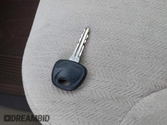 ✅ 2007 Kia Optima EX • VIN: KNAGE124675154194 • Lot: 42722103. Listed on IAAI with 161,767 mi. Free auction sales archive from the USA and detailed vehicle history report at DreamBid. Image 11.