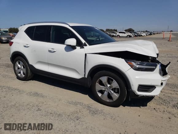 ✅ 2019 Volvo XC40 Momentum • VIN: YV4AC2HK8K2123949 • Lot: 71198345. Listed on Copart with 43,427 mi. Free auction sales archive from the USA and detailed vehicle history report at DreamBid. Image 4.