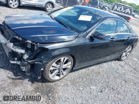 ✅ 2016 Mercedes-Benz CLA 250 • VIN: WDDSJ4EB5GN289810 • Lot: 42209743. Wystawiony na IAAI z przebiegiem 76 938 mil. Bezpłatny archiwum sprzedaży aukcyjnych z USA i szczegółowy raport historii pojazdu na DreamBid. Zdjęcie 18.