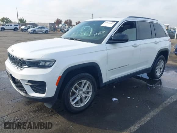 ✅ 2024 Jeep Grand Cherokee Altitude • VIN: 1C4RJHAG0RC187413 • Лот: 43536861. Опубликован ранее на IAAI с пробегом 25 305 миль. Бесплатный доступ к архиву аукционных продаж из США и подробный отчёт об истории автомобиля на DreamBid. Изображение 17.