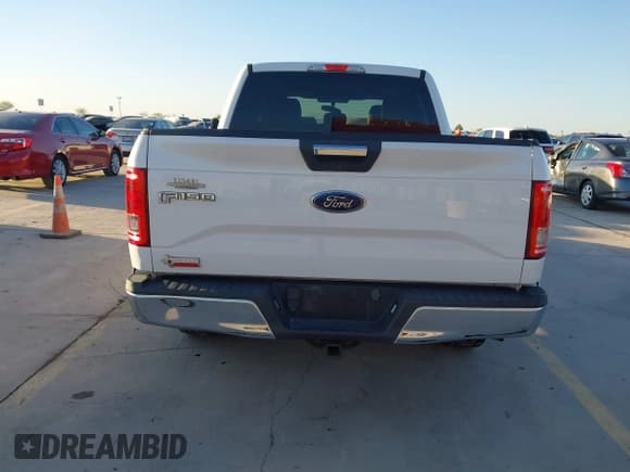 ✅ 2015 Ford F-150 XLT • VIN: 1FTEW1CP5FFB90810 • Lot: 43683942. Listed on IAAI with 141,579 mi. Free auction sales archive from the USA and detailed vehicle history report at DreamBid. Image 17.