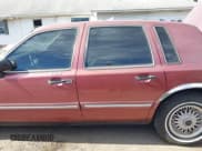 ✅ 1995 Lincoln Town Car Signature • VIN: 1LNLM82W1SY643247 • Lot: 43625347. Listed on IAAI with 169,827 mi. Free auction sales archive from the USA and detailed vehicle history report at DreamBid. Image 14.