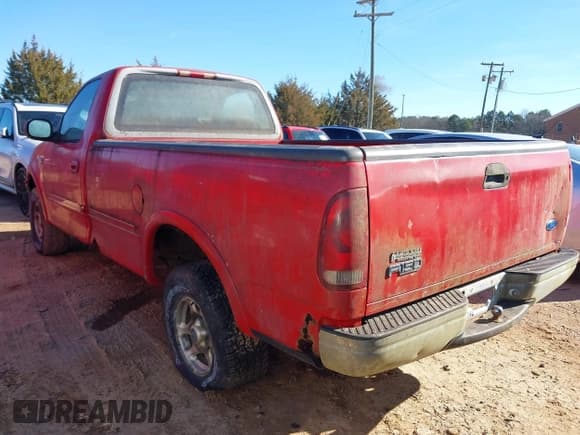 ✅ 1997 Ford F-150 • VIN: 1FTDF18W6VND20156 • Lot: 41295852. Wystawiony na IAAI z przebiegiem 193 871 mil. Bezpłatny archiwum sprzedaży aukcyjnych z USA i szczegółowy raport historii pojazdu na DreamBid. Zdjęcie 3.