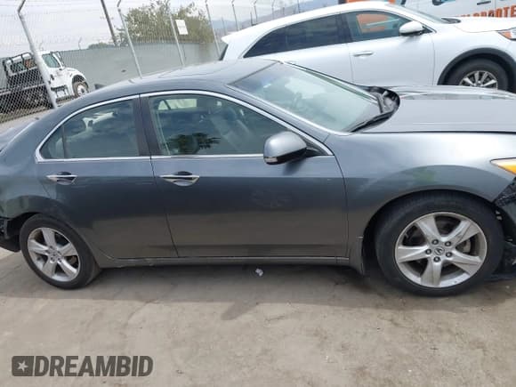 ✅ 2009 Acura TSX • VIN: JH4CU266X9C003426 • Lot: 43084018. Listed on IAAI with 138,021 mi. Free auction sales archive from the USA and detailed vehicle history report at DreamBid. Image 14.