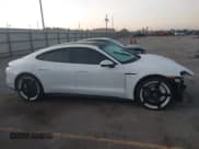 ✅ 2022 Porsche Taycan • VIN: WP0AA2Y10NSA13775 • Lot: 40645854. Wystawiony na IAAI z przebiegiem 19 149 mil. Bezpłatny archiwum sprzedaży aukcyjnych z USA i szczegółowy raport historii pojazdu na DreamBid. Zdjęcie 14.