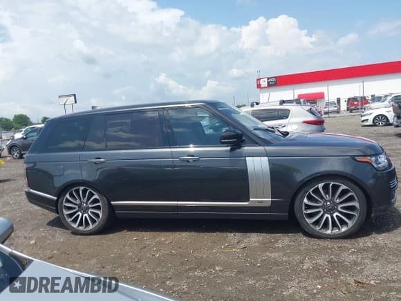 ✅ 2017 Land Rover Range Rover • VIN: SALGV5FE6HA343278 • Lot: 42542218. Listed on IAAI with 82,599 mi. Free auction sales archive from the USA and detailed vehicle history report at DreamBid. Image 13.