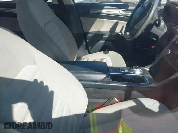 ✅ 2017 Ford Fusion Hybrid S • VIN: 3FA6P0UU9HR132906 • Lot: 42651675. Listed on IAAI with 96,616 mi. Free auction sales archive from the USA and detailed vehicle history report at DreamBid. Image 5.