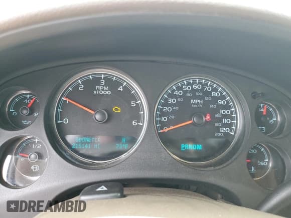 ✅ 2009 GMC Yukon XL SLE 3SB • VIN: 1GKFK26339R207948 • Lot: 66017405. Listed on Copart with 215,141 mi. Free auction sales archive from the USA and detailed vehicle history report at DreamBid. Image 9.