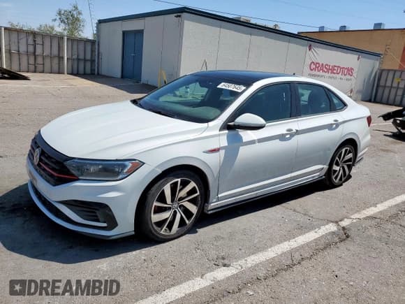 ✅ 2019 Volkswagen Jetta S • VIN: 3VW5T7BU5KM223895 • Lot: 64507645. Listed on Copart with 87,693 mi. Free auction sales archive from the USA and detailed vehicle history report at DreamBid. Image 1.