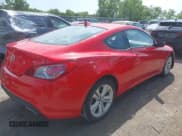 ✅ 2010 Hyundai Genesis Coupe Track • VIN: KMHHU6KH5AU017881 • Lot: 42860216. Wystawiony na IAAI z przebiegiem 73 566 mil. Bezpłatny archiwum sprzedaży aukcyjnych z USA i szczegółowy raport historii pojazdu na DreamBid. Zdjęcie 4.