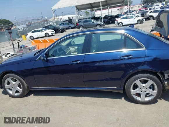✅ 2015 Mercedes-Benz E 350 Sport • VIN: WDDHF5KB4FB104412 • Lot: 42464632. Listed on IAAI with 95,217 mi. Free auction sales archive from the USA and detailed vehicle history report at DreamBid. Image 15.