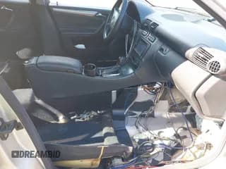 ✅ 2004 Mercedes-Benz C 320 • VIN: WDBRF64JX4F472932 • Lot: 43219623. Listed on IAAI with 144,797 mi. Free auction sales archive from the USA and detailed vehicle history report at DreamBid. Image 5.