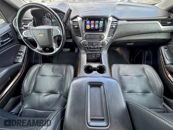 ✅ 2019 Chevrolet Suburban LS • VIN: 1GNSCGKC4KR325580 • Lot: 94820665. Wystawiony na Copart z przebiegiem 203 807 mil. Bezpłatny archiwum sprzedaży aukcyjnych z USA i szczegółowy raport historii pojazdu na DreamBid. Zdjęcie 9.