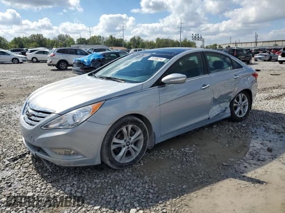 ✅ 2012 Hyundai Sonata Limited • VIN: 5NPEC4ACXCH500400 • Lot: 74188214. Listed on Copart with 149,117 mi. Free auction sales archive from the USA and detailed vehicle history report at DreamBid. Image 1.