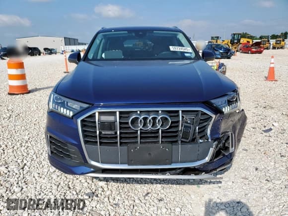 ✅ 2024 Audi Q7 Premium Plus • VIN: WA1LXBF74RD010118 • Lot: 59724545. Wystawiony na Copart z przebiegiem 7 641 mil. Bezpłatny archiwum sprzedaży aukcyjnych z USA i szczegółowy raport historii pojazdu na DreamBid. Zdjęcie 5.