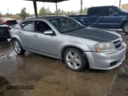 ✅ 2013 Dodge Avenger SXT • VIN: 1C3CDZCG5DN583600 • Lot: 71947043. Wystawiony na Copart z przebiegiem 126 008 mil. Bezpłatny archiwum sprzedaży aukcyjnych z USA i szczegółowy raport historii pojazdu na DreamBid. Zdjęcie 4.