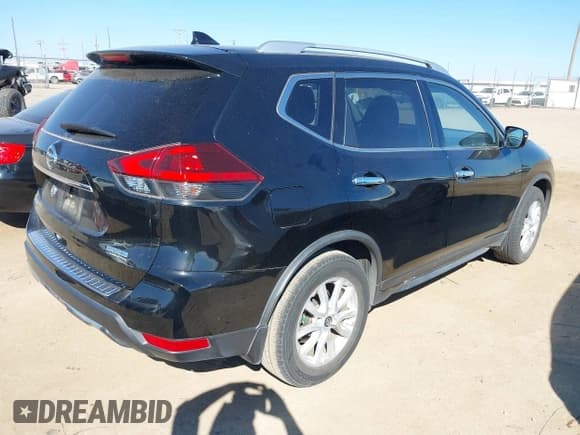 ✅ 2020 Nissan Rogue SV • VIN: JN8AT2MTXLW006924 • Lot: 43340497. Wystawiony na IAAI z przebiegiem 73 536 mil. Bezpłatny archiwum sprzedaży aukcyjnych z USA i szczegółowy raport historii pojazdu na DreamBid. Zdjęcie 4.