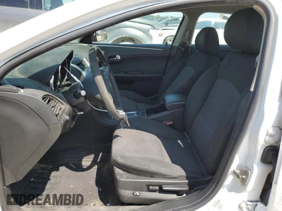 ✅ 2011 Chevrolet Malibu 1LT • VIN: 1G1ZC5E19BF356159 • Lot: 71323464. Listed on Copart with 216,584 mi. Free auction sales archive from the USA and detailed vehicle history report at DreamBid. Image 7.