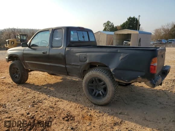✅ 1998 Toyota Tacoma • VIN: 4TASN92N5WZ161306 • Lot: 49086995. Listed on Copart with 201,059 mi. Free auction sales archive from the USA and detailed vehicle history report at DreamBid. Image 2.