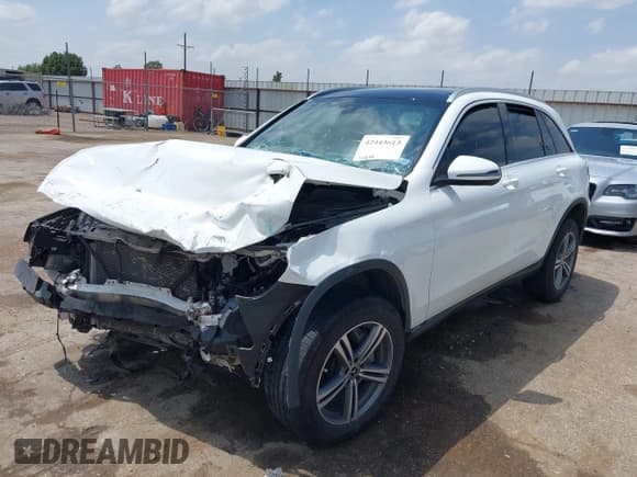 ✅ 2020 Mercedes-Benz GLC 300 • VIN: WDC0G8DB4LF725912 • Lot: 42443613. Listed on IAAI with 55,859 mi. Free auction sales archive from the USA and detailed vehicle history report at DreamBid. Image 2.