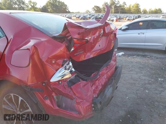 ✅ 2017 Toyota Corolla LE • VIN: 2T1BURHE6HC786289 • Лот: 43326030. Опубликован ранее на IAAI с пробегом 120 223 миль. Бесплатный доступ к архиву аукционных продаж из США и подробный отчёт об истории автомобиля на DreamBid. Изображение 17.