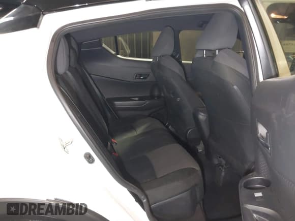 ✅ 2022 Toyota C-HR XLE • VIN: JTNKHMBX8N1136201 • Lot: 41632985. Wystawiony na IAAI z przebiegiem 16 278 mil. Bezpłatny archiwum sprzedaży aukcyjnych z USA i szczegółowy raport historii pojazdu na DreamBid. Zdjęcie 8.