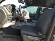 ✅ 2017 Jeep Grand Cherokee Altitude • VIN: 1C4RJFAGXHC730155 • Lot: 87080785. Wystawiony na Copart z przebiegiem 118 077 mil. Bezpłatny archiwum sprzedaży aukcyjnych z USA i szczegółowy raport historii pojazdu na DreamBid. Zdjęcie 7.