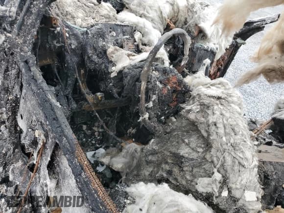 ✅ 2021 Ford Expedition XLT • VIN: 1FMJU1HT2MEA28187 • Lot: 60408735. Wystawiony na Copart z przebiegiem Nie podano. Bezpłatny archiwum sprzedaży aukcyjnych z USA i szczegółowy raport historii pojazdu na DreamBid. Zdjęcie 8.