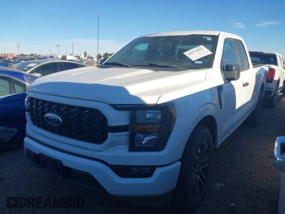✅ 2023 Ford F-150 XL • VIN: 1FTEX1CP2PKE67208 • Lot: 43571017. Wystawiony na IAAI z przebiegiem 12 345 mil. Bezpłatny archiwum sprzedaży aukcyjnych z USA i szczegółowy raport historii pojazdu na DreamBid. Zdjęcie 17.