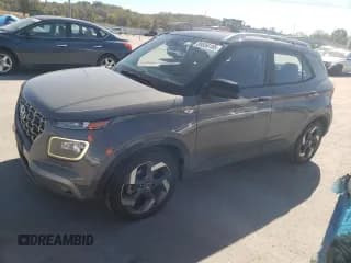 ✅ 2022 Hyundai Venue Limited • VIN: KMHRC8A33NU199692 • Лот: 89556155. Опубликован ранее на Copart с пробегом 66 976 миль. Бесплатный доступ к архиву аукционных продаж из США и подробный отчёт об истории автомобиля на DreamBid. Изображение 1.