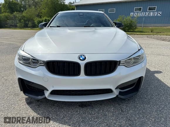 ✅ 2015 BMW M4 • VIN: WBS3R9C58FK332532 • Lot: 59045225. Listed on Copart with 127,199 mi. Free auction sales archive from the USA and detailed vehicle history report at DreamBid. Image 15.