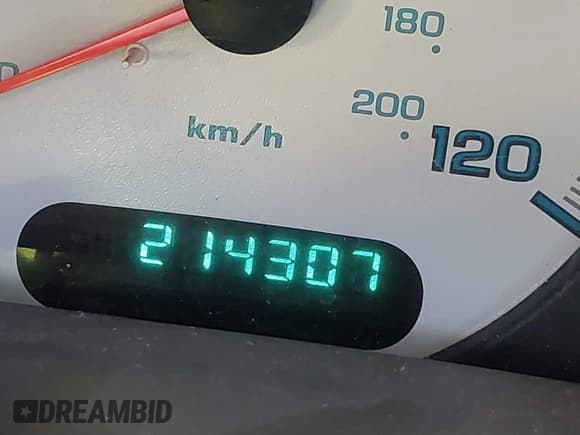 ✅ 2002 Dodge Caravan EX • VIN: 2B8GP74L62R505536 • Lot: 43473195. Listed on IAAI with 214,307 mi. Free auction sales archive from the USA and detailed vehicle history report at DreamBid. Image 16.