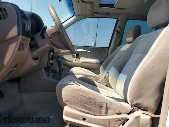 ✅ 2000 Isuzu Rodeo S • VIN: 4S2DM58WXY4302769 • Lot: 70416054. Wystawiony na Copart z przebiegiem 150 621 mil. Bezpłatny archiwum sprzedaży aukcyjnych z USA i szczegółowy raport historii pojazdu na DreamBid. Zdjęcie 7.