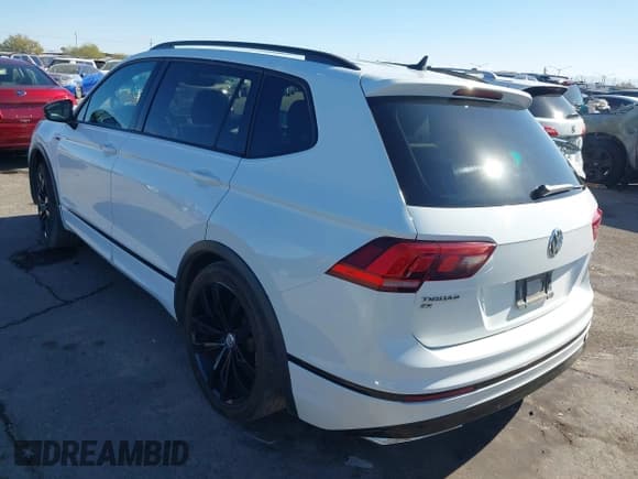 ✅ 2021 Volkswagen Tiguan SE • VIN: 3VV2B7AX2MM017362 • Lot: 41156972. Wystawiony na IAAI z przebiegiem 116 497 mil. Bezpłatny archiwum sprzedaży aukcyjnych z USA i szczegółowy raport historii pojazdu na DreamBid. Zdjęcie 3.
