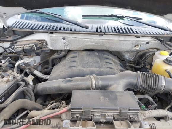 ✅ 2017 Ford Expedition Max Limited • VIN: 1FMJK1KT6HEA04236 • Lot: 42613826. Wystawiony na IAAI z przebiegiem 203 320 mil. Bezpłatny archiwum sprzedaży aukcyjnych z USA i szczegółowy raport historii pojazdu na DreamBid. Zdjęcie 10.