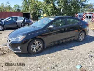 ✅ 2020 Hyundai Elantra Value Edition • VIN: KMHD84LF2LU107111 • Lot: 71996125. Wystawiony na Copart z przebiegiem 59 885 mil mil. Skorzystaj z bezpłatnego archiwum sprzedaży aukcyjnych z USA i zobacz szczegółowy raport historii pojazdu na DreamBid. Zdjęcie 1.