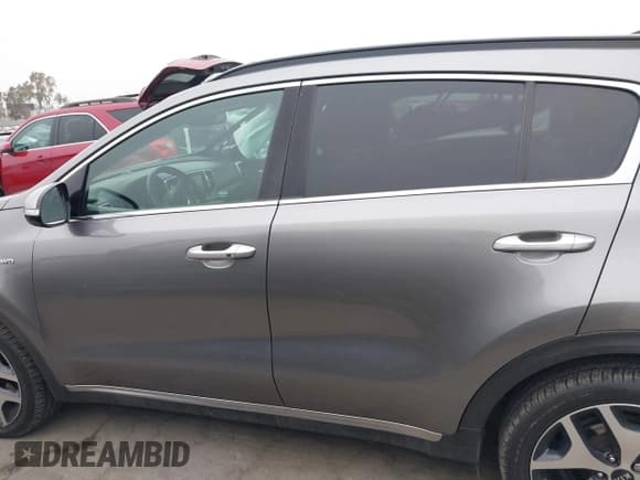 ✅ 2019 Kia Sportage SX Turbo • VIN: KNDPRCA69K7540272 • Lot: 42237950. Listed on IAAI with 131,513 mi. Free auction sales archive from the USA and detailed vehicle history report at DreamBid. Image 14.