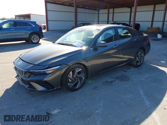 ✅ 2025 Hyundai Elantra SEL Convenience • VIN: KMHLS4DG8SU870687 • Лот: 43585085. Опубликован ранее на IAAI с пробегом 30 077 миль. Бесплатный доступ к архиву аукционных продаж из США и подробный отчёт об истории автомобиля на DreamBid. Изображение 2.