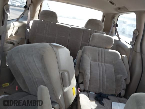 ✅ 2002 Toyota Sienna LE • VIN: 4T3ZF13CX2U418999 • Lot: 42330976. Wystawiony na IAAI z przebiegiem 173 194 mil. Bezpłatny archiwum sprzedaży aukcyjnych z USA i szczegółowy raport historii pojazdu na DreamBid. Zdjęcie 8.