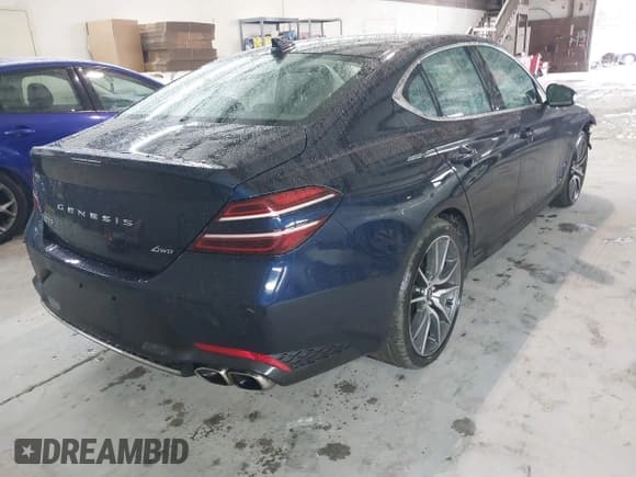 ✅ 2023 Genesis G70 2.0T • VIN: KMTG34TA2PU131355 • Lot: 43548986. Wystawiony na IAAI z przebiegiem 41 418 mil. Bezpłatny archiwum sprzedaży aukcyjnych z USA i szczegółowy raport historii pojazdu na DreamBid. Zdjęcie 4.