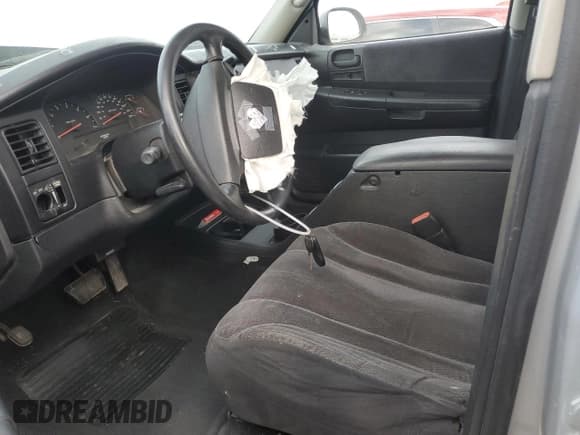 ✅ 2004 Dodge Dakota SLT • VIN: 1D7HG48N84S717848 • Lot: 84273764. Wystawiony na Copart z przebiegiem Nie podano. Bezpłatny archiwum sprzedaży aukcyjnych z USA i szczegółowy raport historii pojazdu na DreamBid. Zdjęcie 7.