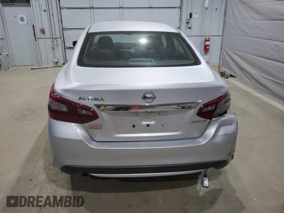 ✅ 2018 Nissan Altima S • VIN: 1N4AL3APXJC241966 • Лот: 85299505. Опубликован ранее на Copart с пробегом 86 379 миль. Бесплатный доступ к архиву аукционных продаж из США и подробный отчёт об истории автомобиля на DreamBid. Изображение 6.