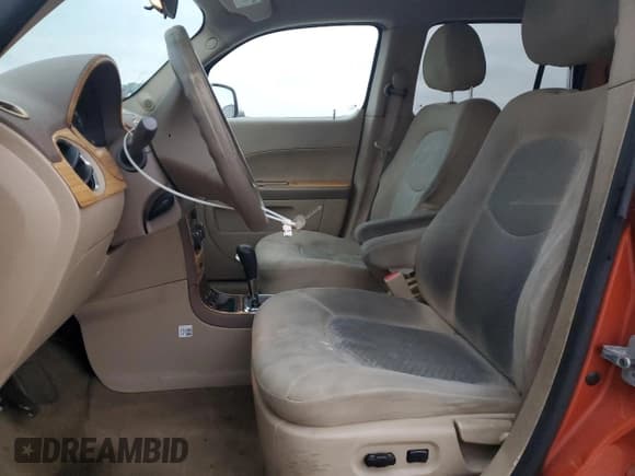 ✅ 2006 Chevrolet HHR LT • VIN: 3GNDA23D76S573463 • Lot: 84974384. Listed on Copart with 189,805 mi. Free auction sales archive from the USA and detailed vehicle history report at DreamBid. Image 7.