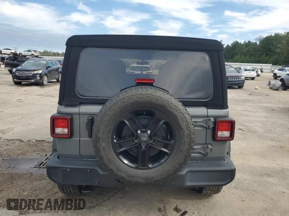 ✅ 2021 Jeep Wrangler Unlimited Sport Altitude • VIN: 1C4HJXDN5MW519725 • Лот: 85559695. Опубликован ранее на Copart с пробегом 91 713 миль. Бесплатный доступ к архиву аукционных продаж из США и подробный отчёт об истории автомобиля на DreamBid. Изображение 6.