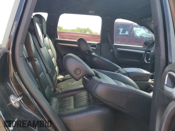 ✅ 2008 Porsche Cayenne • VIN: WP1AA29P38LA22323 • Лот: 81245355. Опубликован ранее на Copart с пробегом Не указан. Бесплатный доступ к архиву аукционных продаж из США и подробный отчёт об истории автомобиля на DreamBid. Изображение 10.