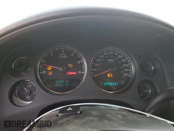 ✅ 2007 Chevrolet Suburban LTZ • VIN: 3GNFK16367G299552 • Lot: 75533084. Wystawiony na Copart z przebiegiem 180 783 mil. Bezpłatny archiwum sprzedaży aukcyjnych z USA i szczegółowy raport historii pojazdu na DreamBid. Zdjęcie 9.