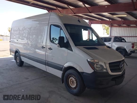 ✅ 2018 Mercedes-Benz Sprinter Cargo Worker • VIN: WD3PE8CD3JP597645 • Lot: 42717323. Listed on IAAI with 137,890 mi. Free auction sales archive from the USA and detailed vehicle history report at DreamBid. Image 1.
