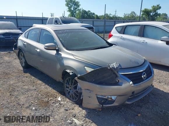 ✅ 2014 Nissan Altima S • VIN: 1N4AL3AP4EN228155 • Лот: 42819967. Опубликован ранее на IAAI с пробегом 157 846 миль. Бесплатный доступ к архиву аукционных продаж из США и подробный отчёт об истории автомобиля на DreamBid. Изображение 1.